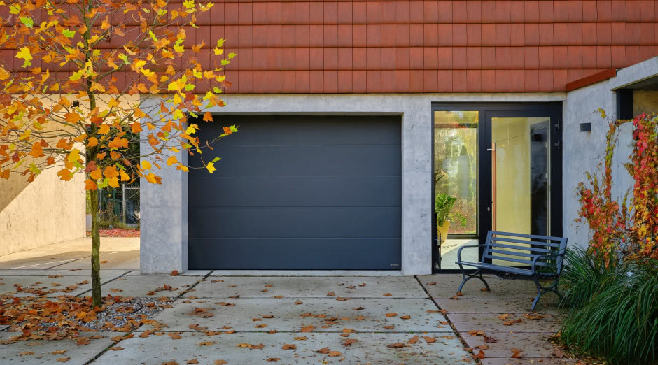 Nowy wymiar domu: brama garażowa w roli głównej